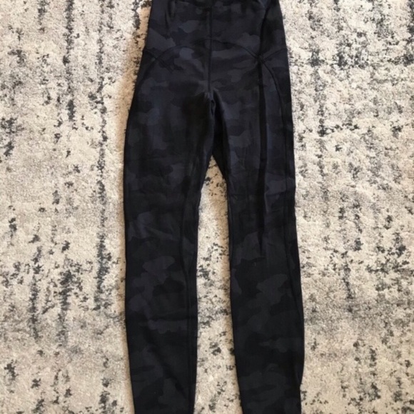 Lululemon camouflage leggings - Picture 4 of 5